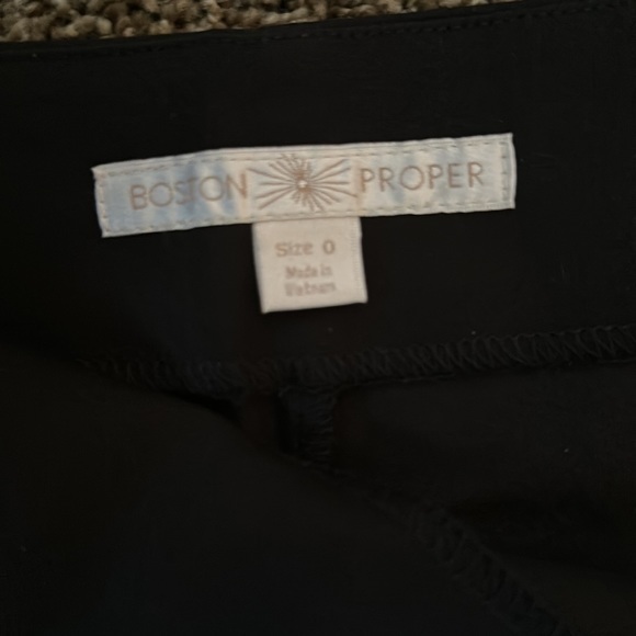 Boston Proper‎ Shorts - Picture 4 of 5